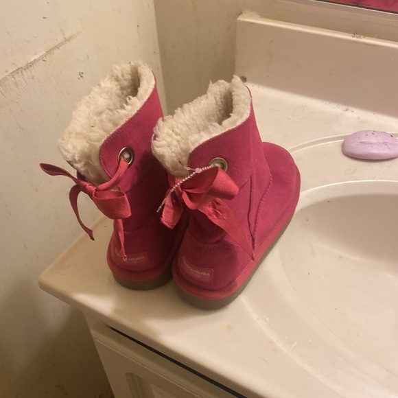 Uggs pink kookaburra boots size 3 maybe kids not sure new beautiful - Picture 7 of 16